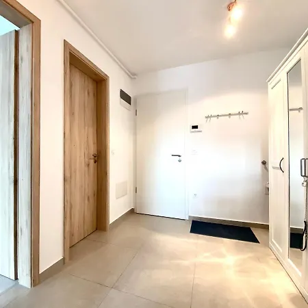 Apartment Coresi Nest - Pet Friendly